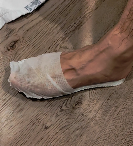are hotel slippers free to take